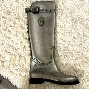 Rain boots size 37